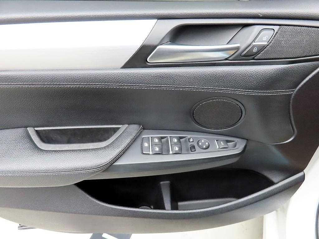 BMW X3 X3 (F25) xDrive 20d M 에어로다이나믹 이미지 11
