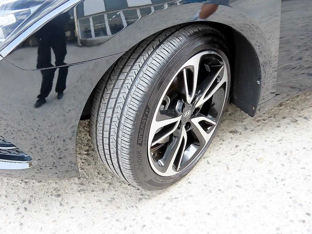 현대 i40 더뉴i40Saloon 2.0 GDi 디스펙 이미지 19