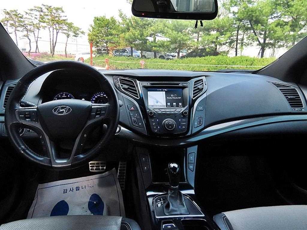 현대 i40 더뉴i40Saloon 2.0 GDi 디스펙 이미지 7