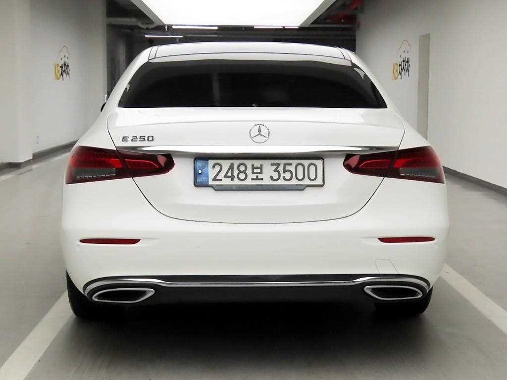 벤츠 E 클래스 E-클래스 W213 E250 익스클루시브 이미지 3