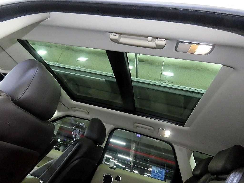 랜드로버 레인지로버 스포츠 레인지로버 스포츠 2세대 3.0 SDV6 HSE 다이나믹 이미지 16