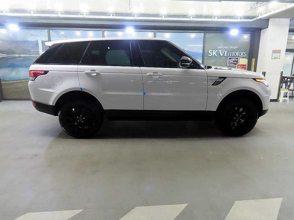 랜드로버 레인지로버 스포츠 레인지로버 스포츠 2세대 3.0 SDV6 HSE 다이나믹 이미지 3
