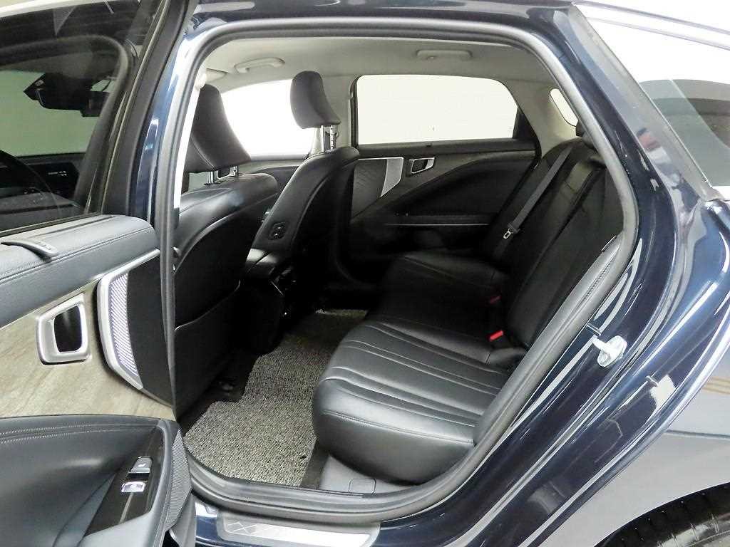 기아 K8 2.5 2WD 노블레스 이미지 14