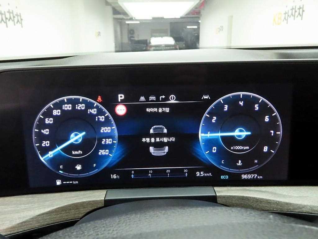기아 K8 2.5 2WD 노블레스 이미지 6
