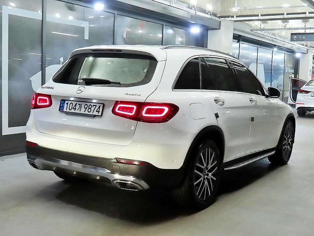 벤츠 GLC 클래스 GLC클래스 X253 GLC 220 d 4MATIC 이미지 4