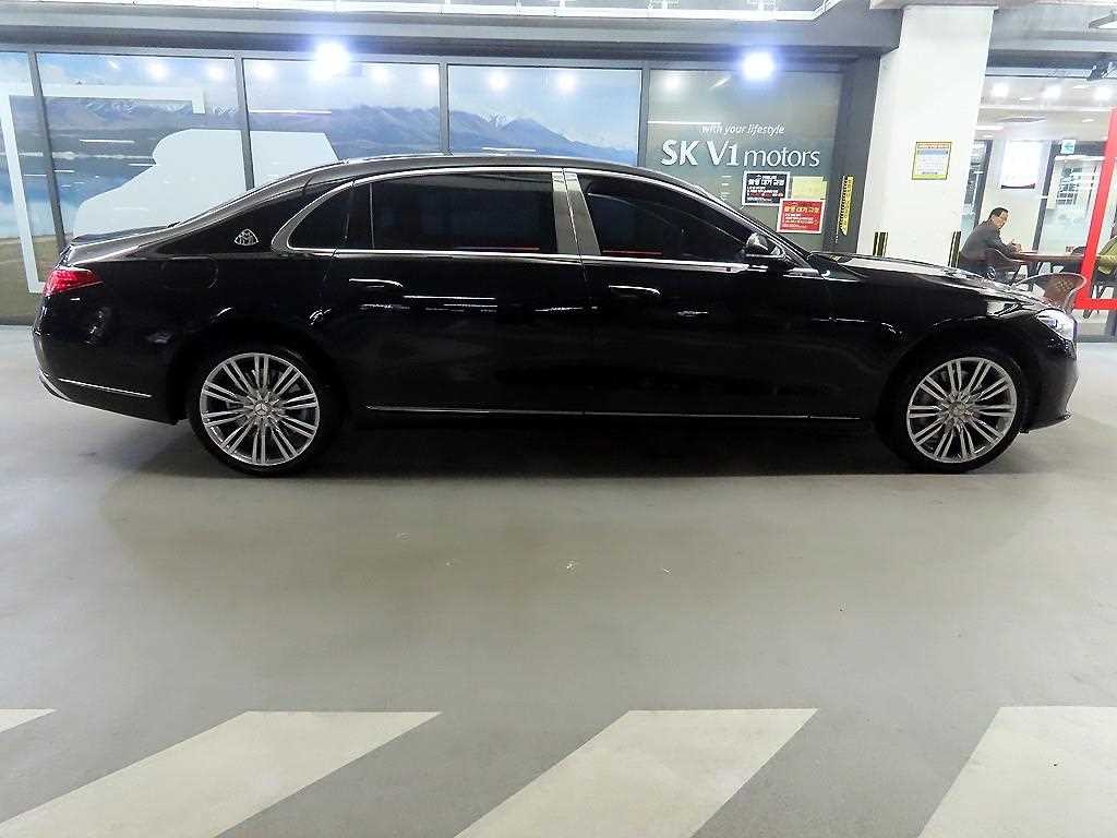 벤츠 S 클래스 S클래스-W223 마이바흐 S580 4MATIC 이미지 3
