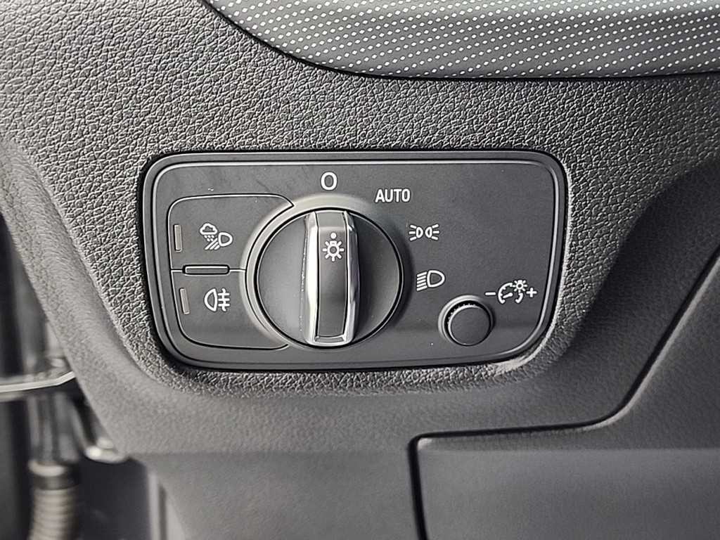 아우디 Q2 35 TDI 프리미엄 이미지 19