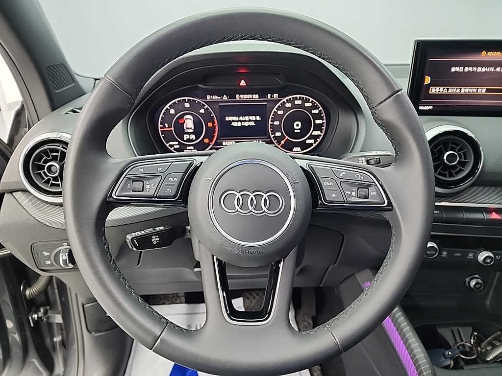 아우디 Q2 35 TDI 프리미엄 이미지 9
