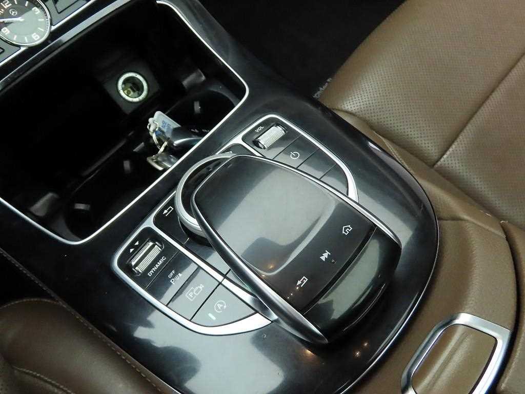 벤츠 E 클래스 E-클래스 W213 E300 아방가르드 이미지 11