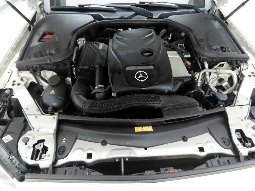 벤츠 E 클래스 E-클래스 W213 E300 아방가르드 이미지 20
