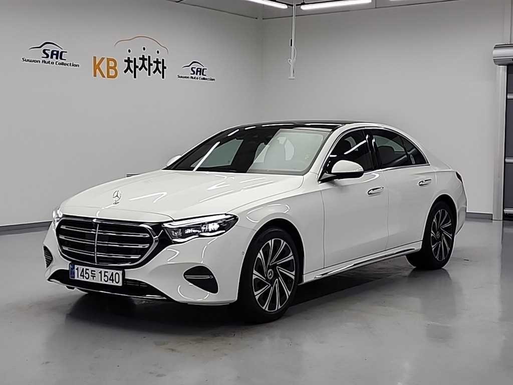 벤츠 E 클래스 E-클래스 W214 E300 4MATIC 익스클루시브 이미지 1
