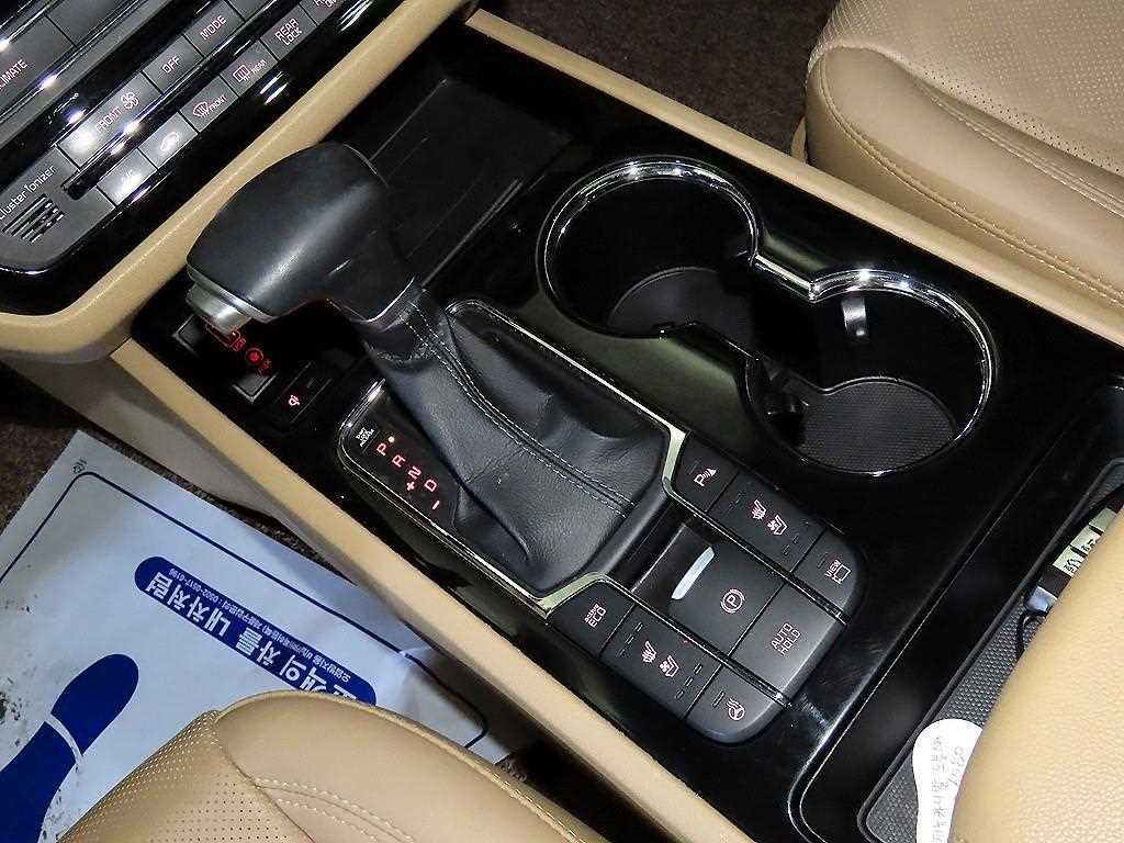 기아 카니발 더 뉴 카니발 디젤 9인승 노블레스 스페셜 이미지 12