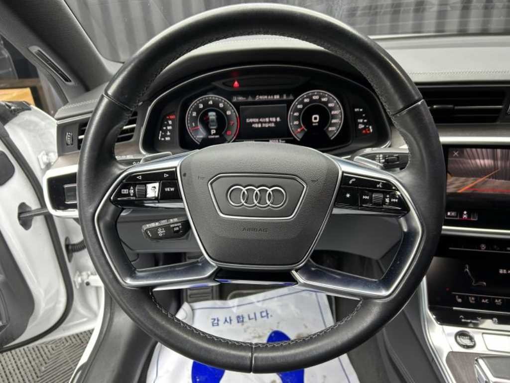 아우디 A7 A7 (4K) 55 TFSI 콰트로 프리미엄 이미지 9