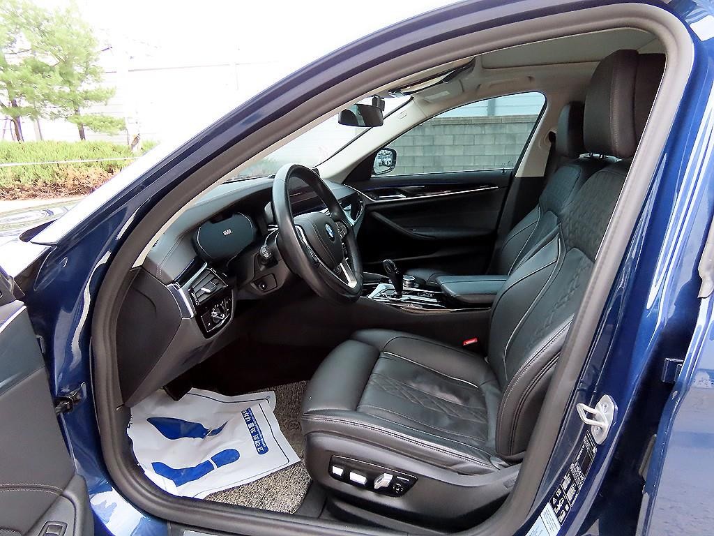 BMW 5시리즈 5시리즈 (G30) 523d xDrive 럭셔리 이미지 5