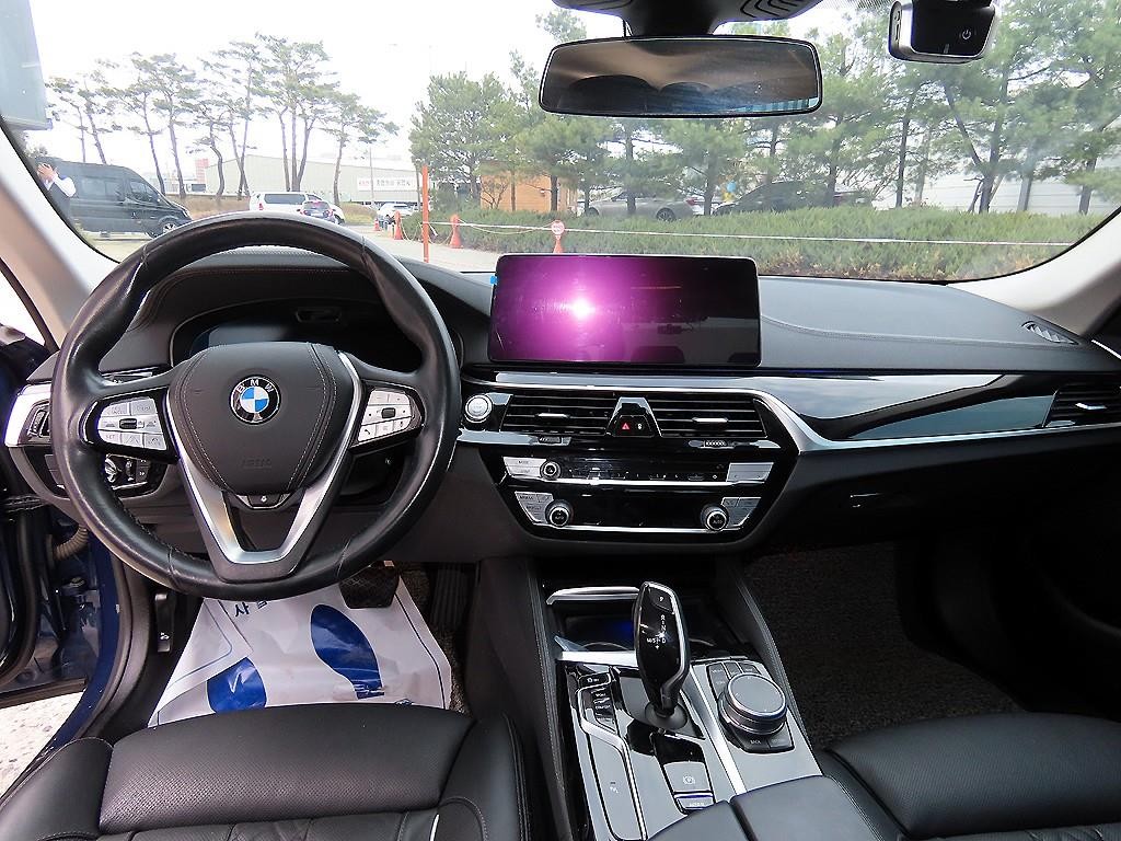 BMW 5시리즈 5시리즈 (G30) 523d xDrive 럭셔리 이미지 7