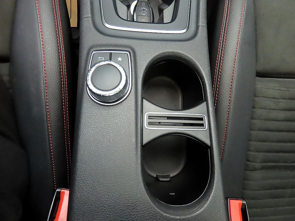 벤츠 A 클래스 A클래스 W176 A200 AMG LINE 이미지 12