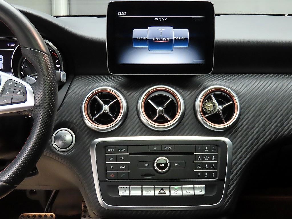 벤츠 A 클래스 A클래스 W176 A200 AMG LINE 이미지 14