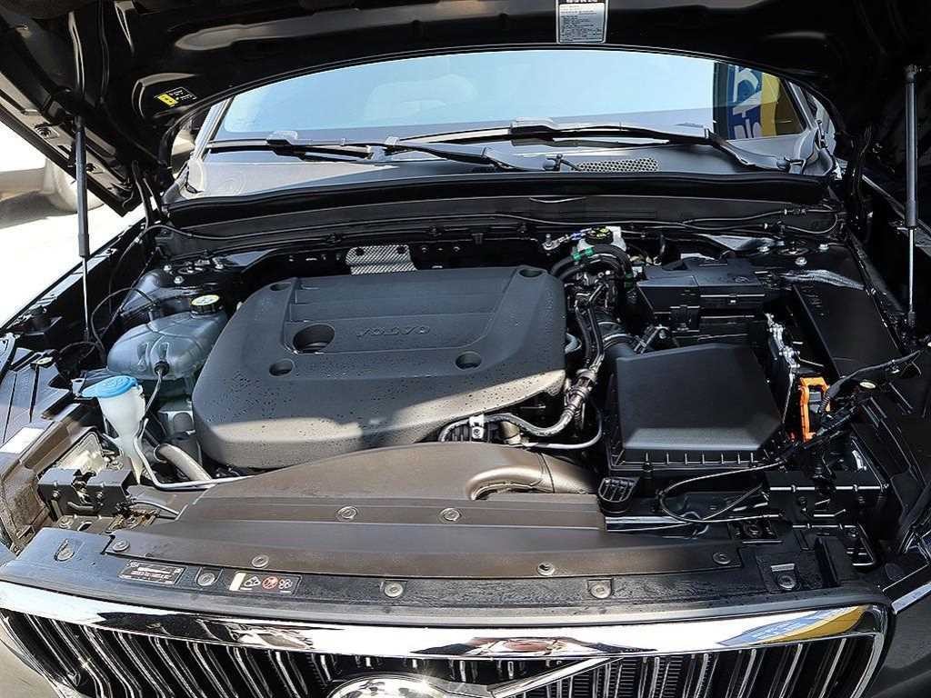 볼보 XC40 B4 AWD 얼티메이트 브라이트 이미지 19