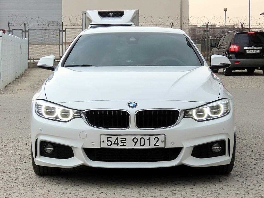 BMW 4시리즈 4시리즈 (F32) 428i 컨버터블 M 스포츠 이미지 1
