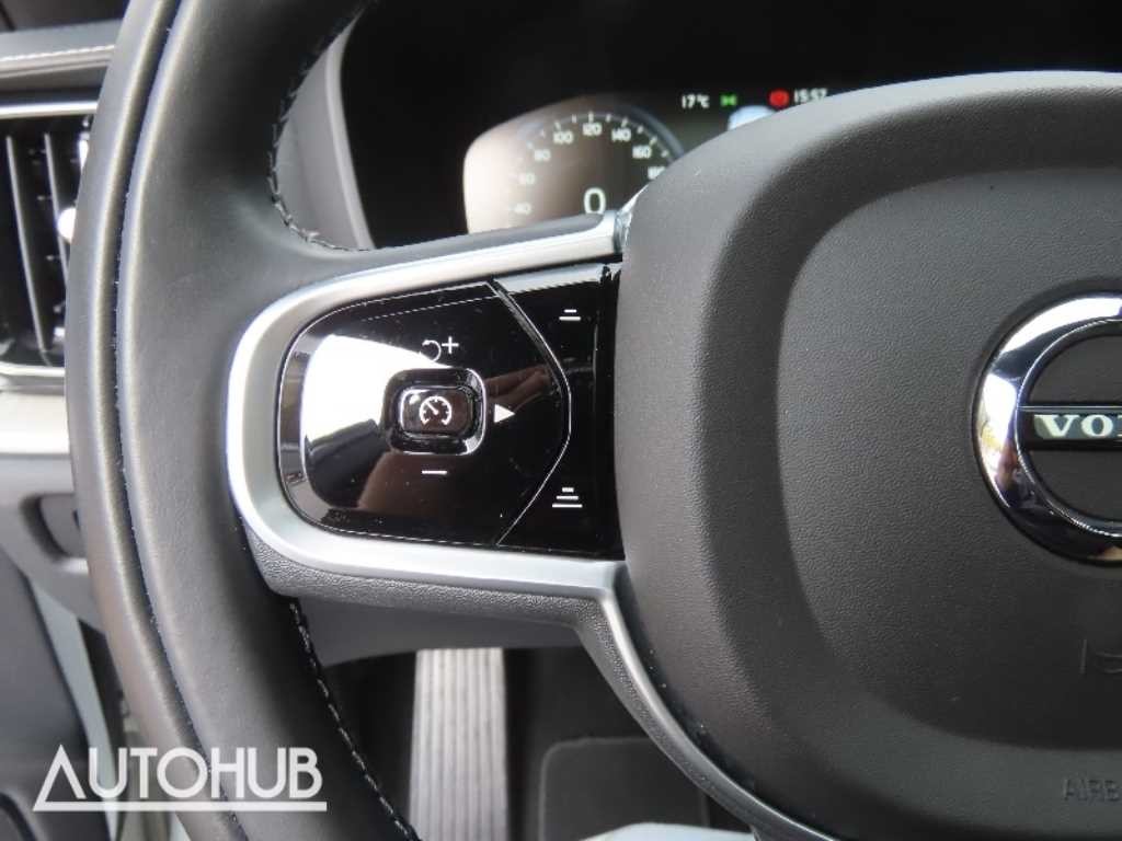 볼보 V60 V60 크로스 컨트리 2세대 2.0 T5 프로 AWD 이미지 12