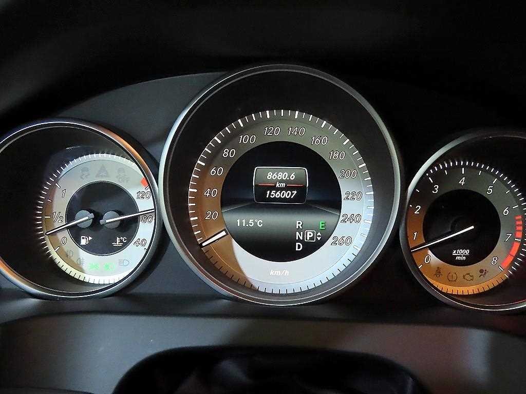 벤츠 E 클래스 E-클래스 W212 E400 카브리올레 이미지 12