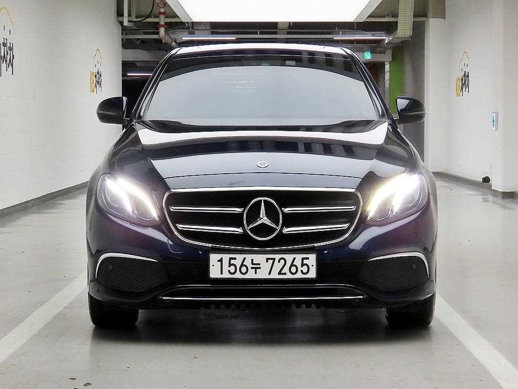 벤츠 E 클래스 E-클래스 W213 E250 아방가르드 이미지 1