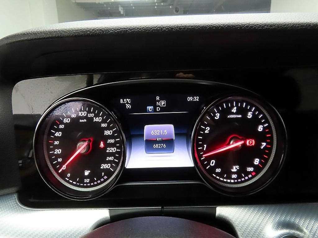 벤츠 E 클래스 E-클래스 W213 E250 아방가르드 이미지 6