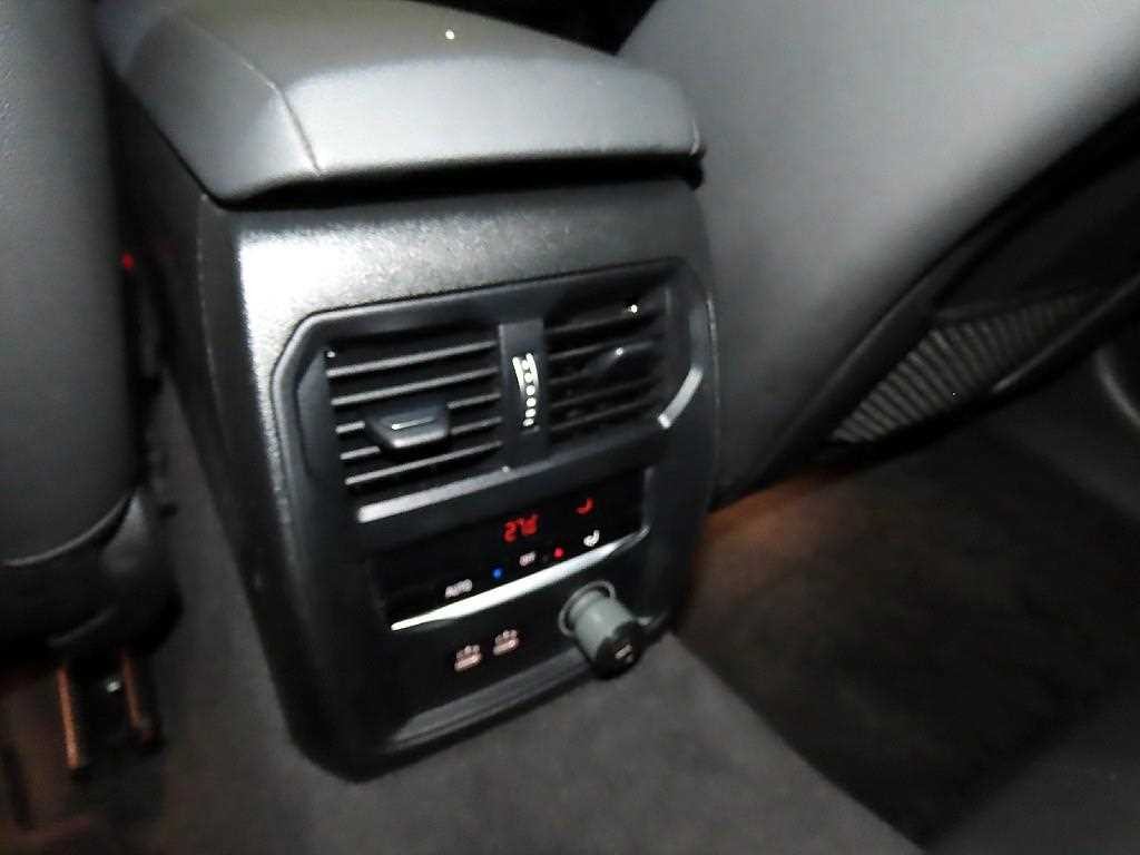BMW 3시리즈 3시리즈 (G20) 320d 이미지 15