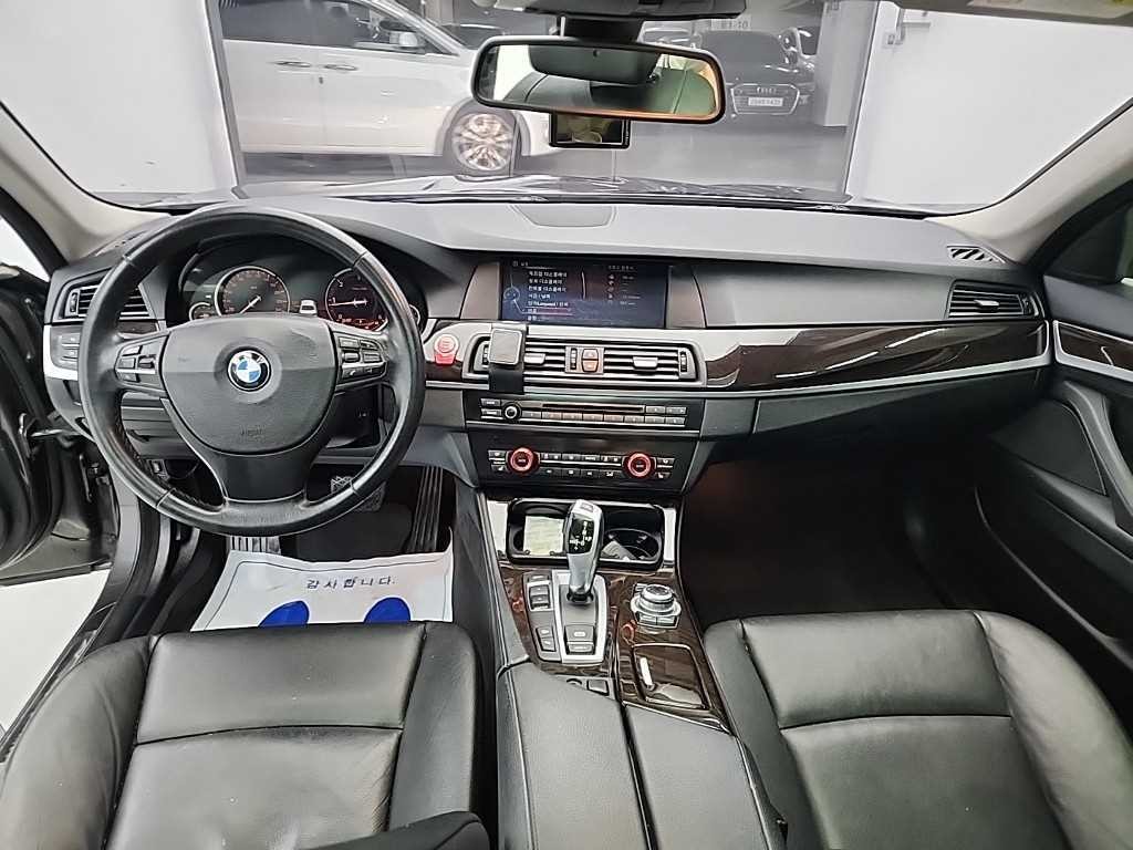 BMW 5시리즈 5시리즈 (F10) 525d xDrive 이미지 7