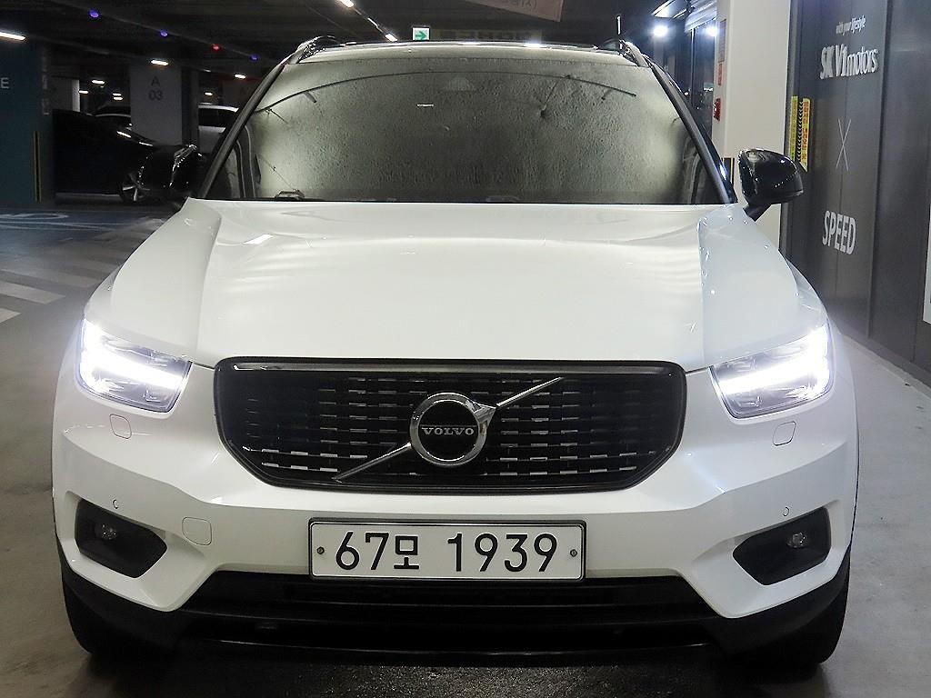 볼보 XC40 T4 4WD R-디자인 이미지 2