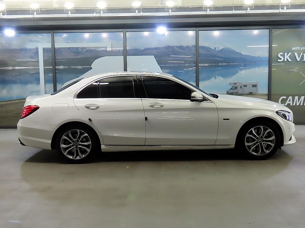 벤츠 C 클래스 C클래스 W205 C350e 이미지 3