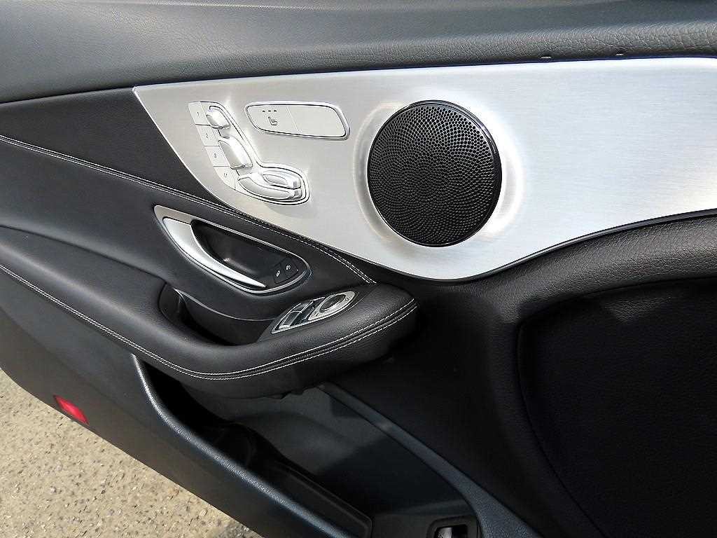 벤츠 C 클래스 C클래스 W205 C200 쿠페 이미지 12