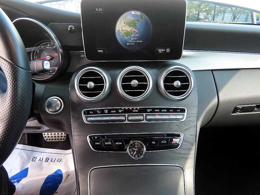 벤츠 C 클래스 C클래스 W205 C200 쿠페 이미지 14