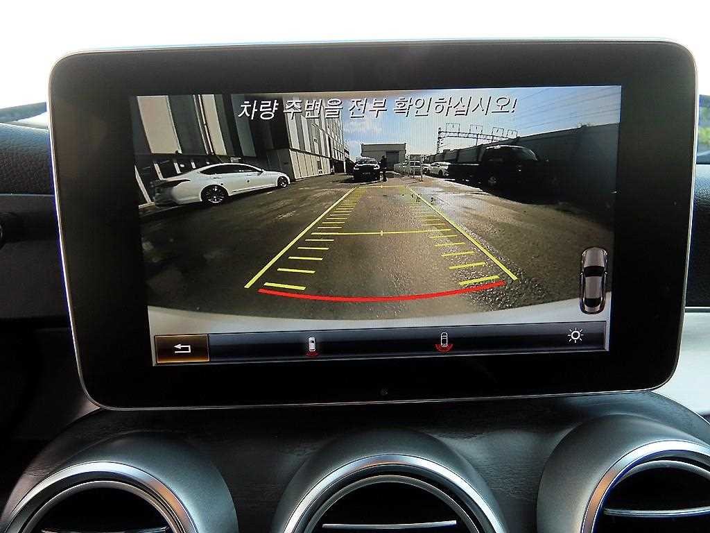 벤츠 C 클래스 C클래스 W205 C200 쿠페 이미지 15