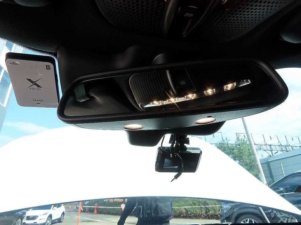벤츠 C 클래스 C클래스 W205 C200 쿠페 이미지 16