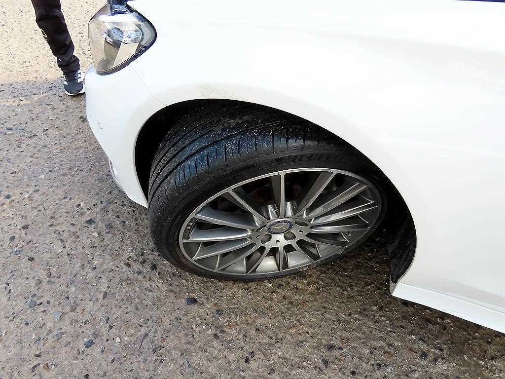 벤츠 C 클래스 C클래스 W205 C200 쿠페 이미지 19