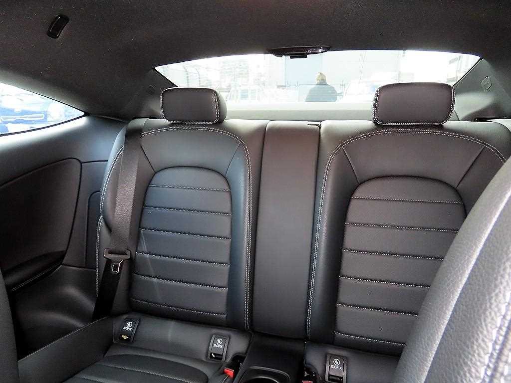 벤츠 C 클래스 C클래스 W205 C200 쿠페 이미지 6