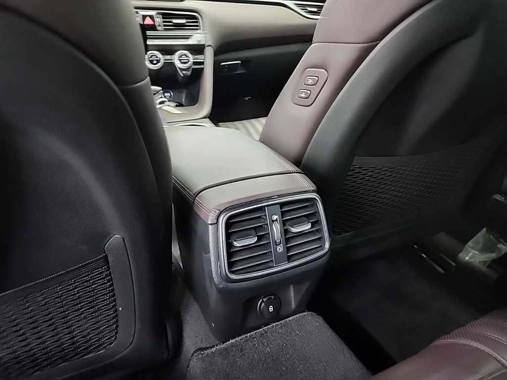 제네시스 G70 더 뉴 G70 가솔린 2.0T 2WD 기본형 이미지 13