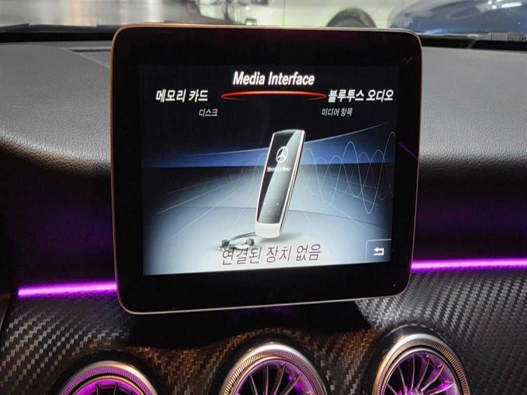 벤츠 A 클래스 A클래스 W176 A45 AMG 4MATIC 이미지 13