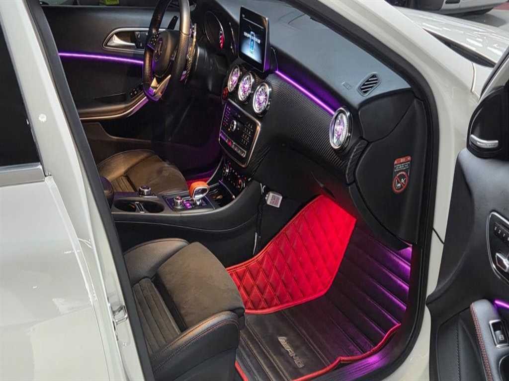 벤츠 A 클래스 A클래스 W176 A45 AMG 4MATIC 이미지 8