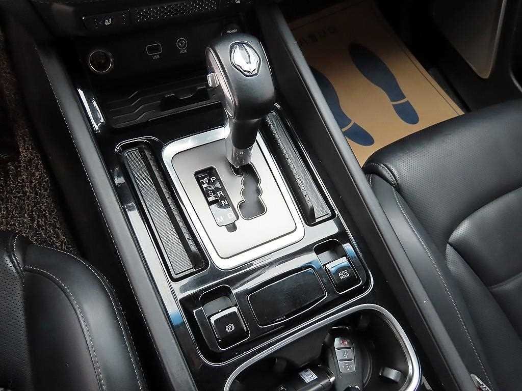 KG모빌리티(쌍용) 렉스턴 G4렉스턴 디젤 2.2 2WD 럭셔리 이미지 10