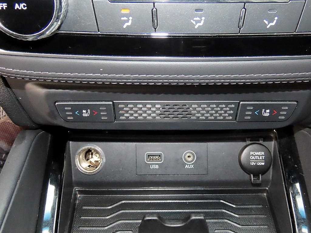 KG모빌리티(쌍용) 렉스턴 G4렉스턴 디젤 2.2 2WD 럭셔리 이미지 13