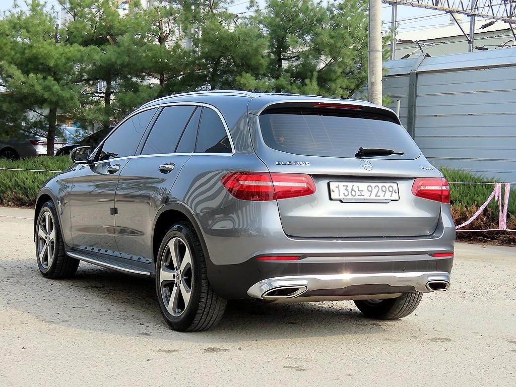 벤츠 GLC 클래스 GLC클래스 X253 GLC 300 4MATIC 이미지 3