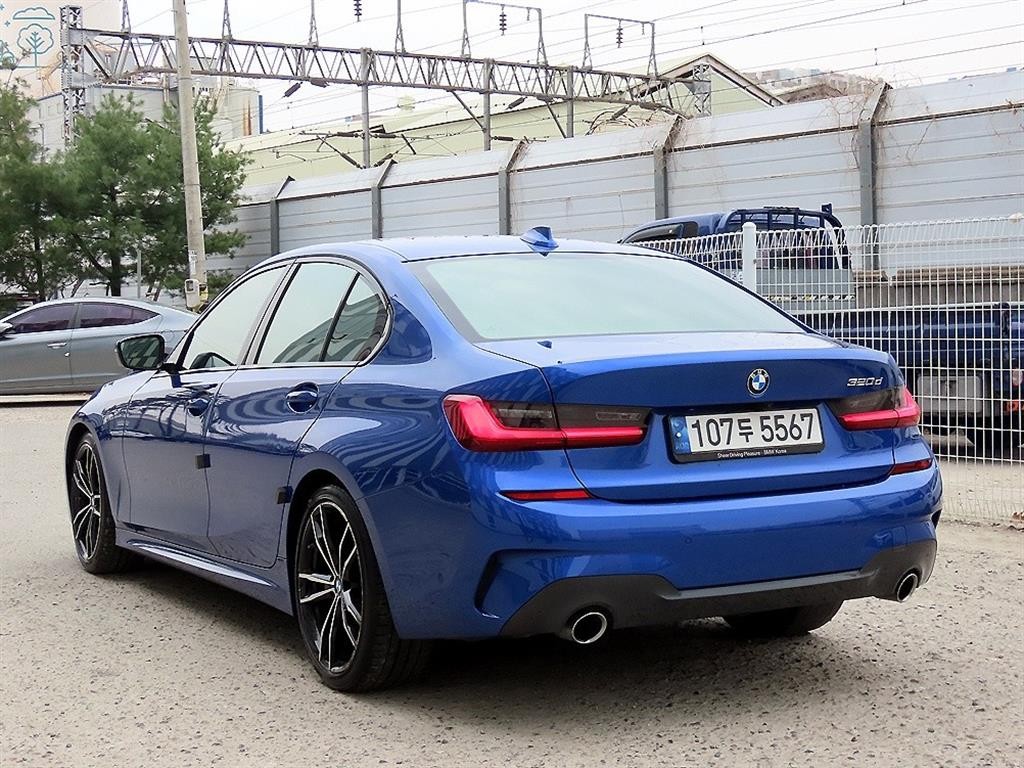 BMW 3시리즈 3시리즈 (G20) 320d M 스포츠 이미지 3