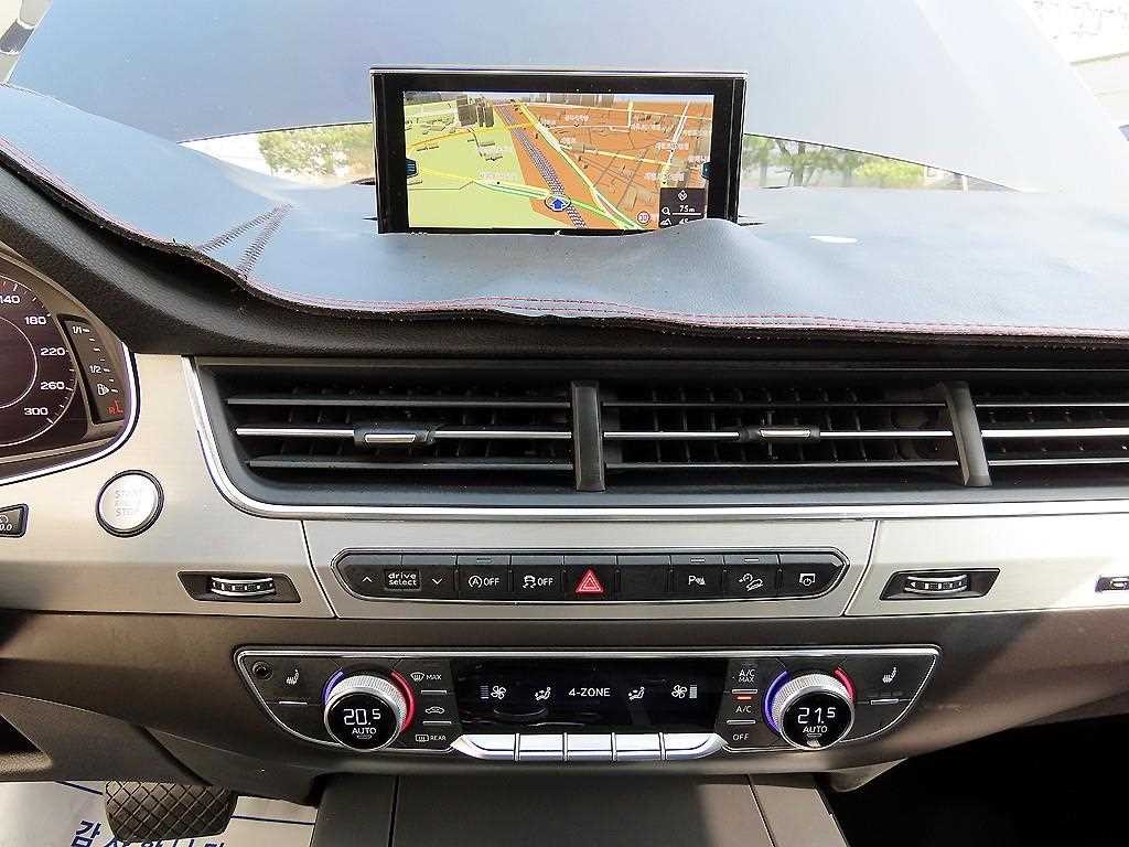 아우디 Q7 Q7 (4M) 45 TFSI 콰트로 이미지 12