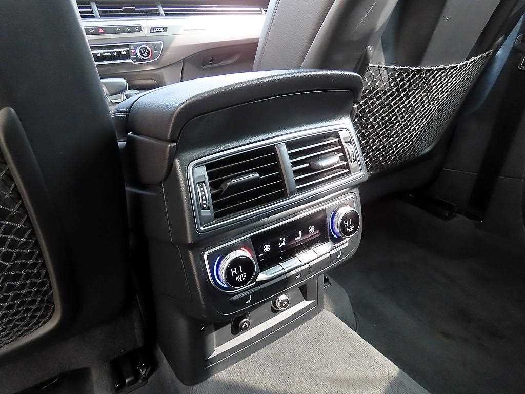 아우디 Q7 Q7 (4M) 45 TFSI 콰트로 이미지 16
