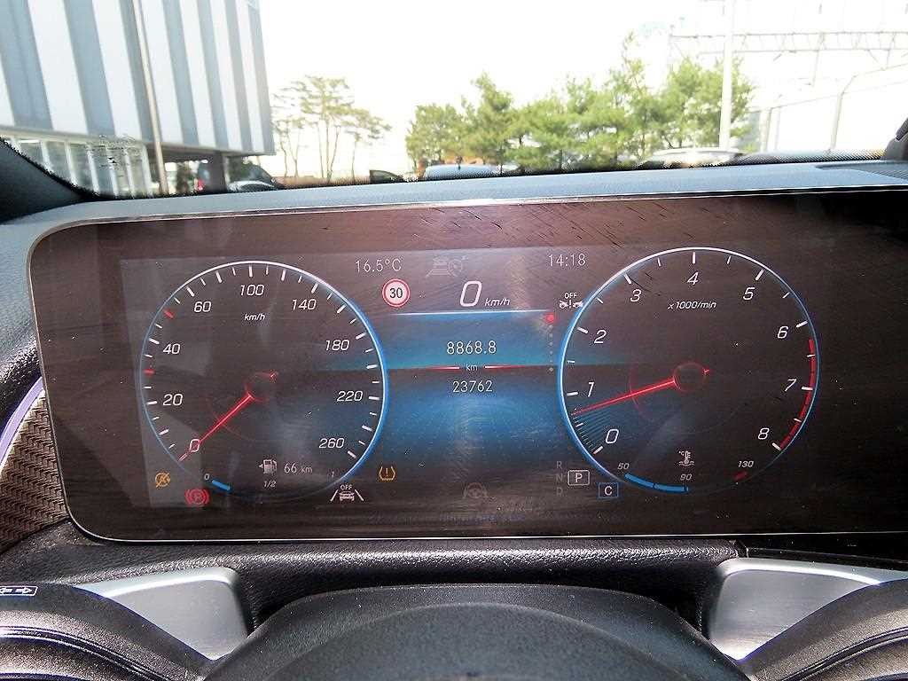 벤츠 GLB 클래스 GLB클래스 X247 GLB 250 4MATIC 이미지 10