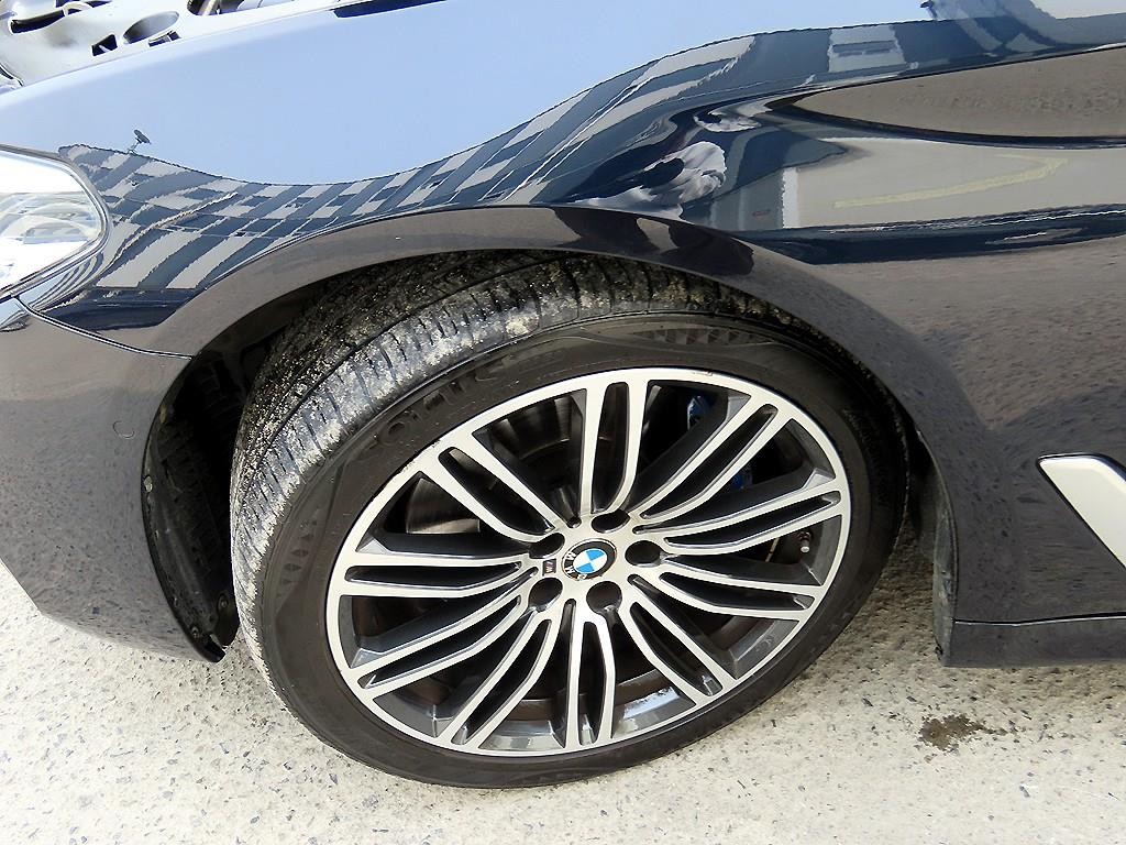 BMW 5시리즈 5시리즈 (G30) 530i M 스포츠 플러스 이미지 20
