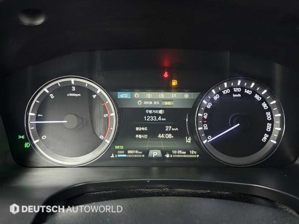KG모빌리티(쌍용) 렉스턴 G4렉스턴 디젤 2.2 2WD 마제스티 이미지 8