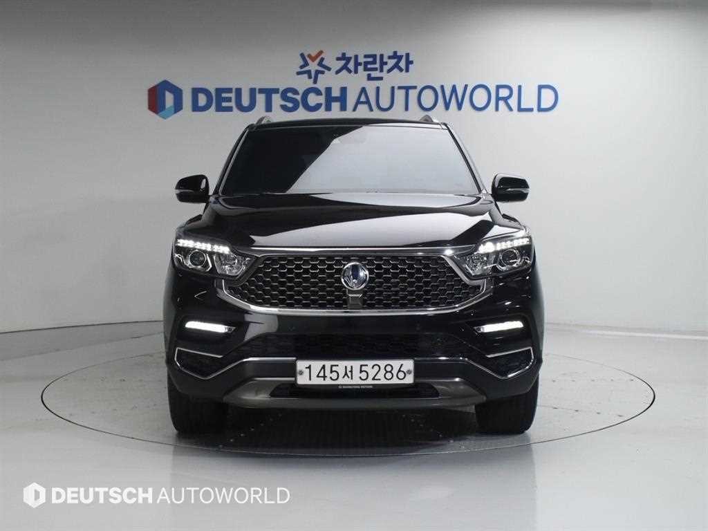 KG모빌리티(쌍용) 렉스턴 G4렉스턴 디젤 2.2 4WD 화이트 에디션 이미지 3